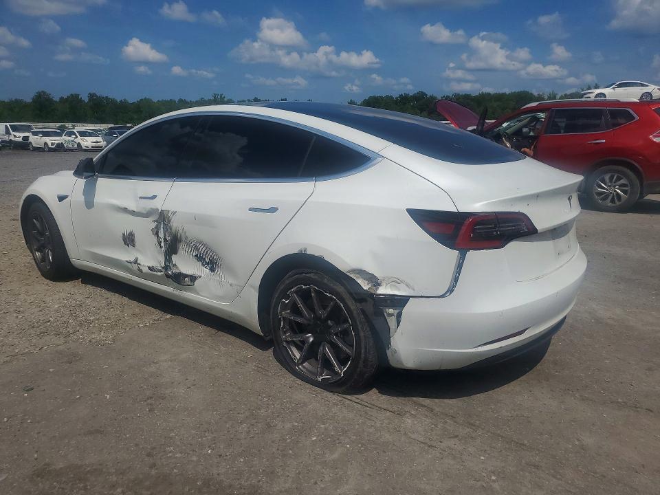 61249686 :رقم المزاد ، 5YJ3E1EA4JF161539 vin ، 2018 Tesla Model 3 مزاد بيع