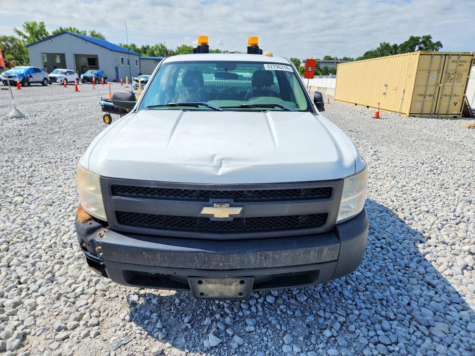 62296316 :رقم المزاد ، 1GCEC14J17Z633425 vin ، 2007 Chevrolet Silverado مزاد بيع