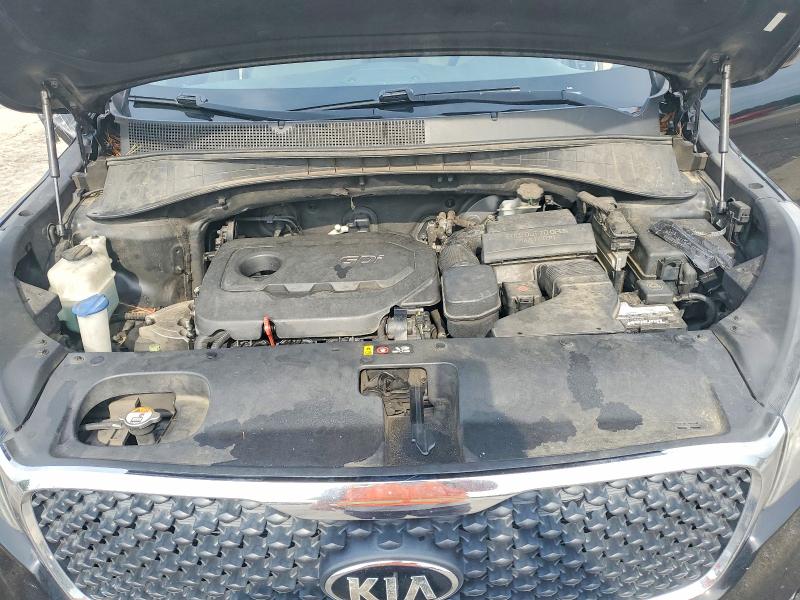 62613946 :رقم المزاد ، 5XYPG4A38HG224410 vin ، 2017 Kia Sorento مزاد بيع