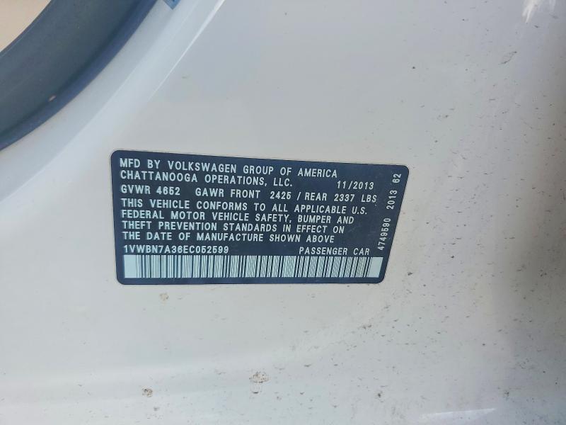 61296596 :رقم المزاد ، 1VWBN7A36EC052599 vin ، 2014 Volkswagen Passat مزاد بيع