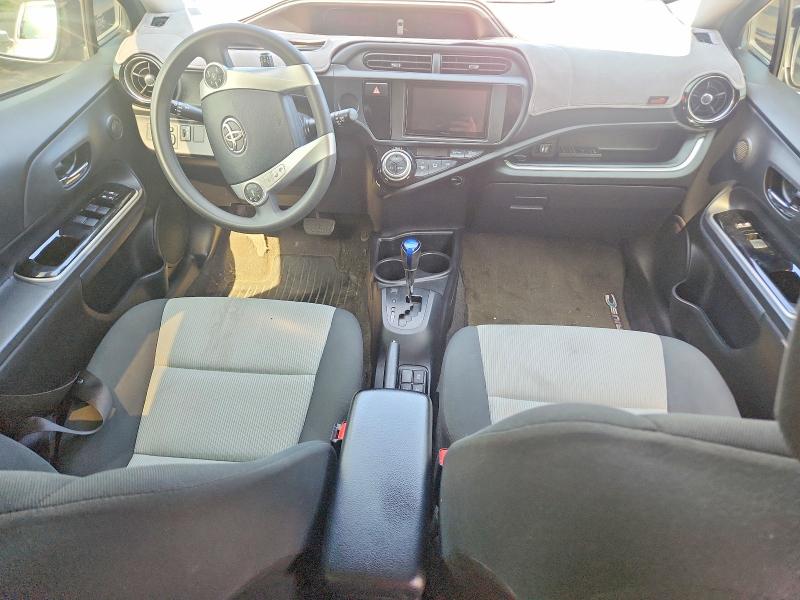 62573296 :رقم المزاد ، JTDKDTB34G1138229 vin ، 2016 Toyota Prius C مزاد بيع