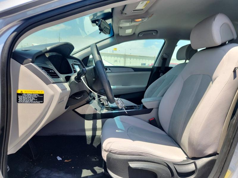 2016 Hyundai Sonata მანქანა იყიდება აუქციონზე, vin: 5NPE24AF3GH303975, აუქციონის ნომერი: 62893136