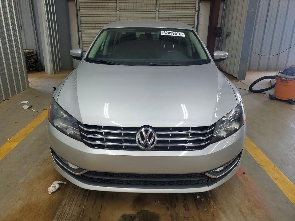 2015 Volkswagen Passat მანქანა იყიდება აუქციონზე, vin: 1VWAT7A36FC094242, აუქციონის ნომერი: 62099976