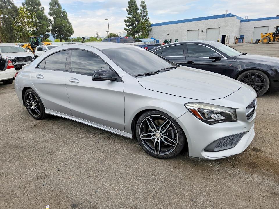 Продажа на аукционе авто 2018 Mercedes-benz Cla, vin: WDDSJ4EB3JN515964, номер лота: 61091706