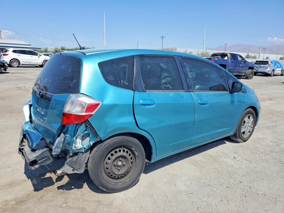 62058316 :رقم المزاد ، JHMGE8H32DC019729 vin ، 2013 Honda Fit مزاد بيع