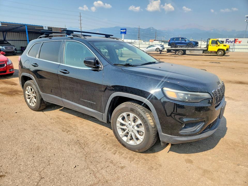 59298216 :رقم المزاد ، 1C4PJMCX6KD338056 vin ، 2019 Jeep Cherokee مزاد بيع