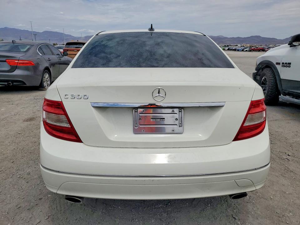 60231426 :رقم المزاد ، WDDGF54X89F232072 vin ، 2009 Mercedes-benz C مزاد بيع