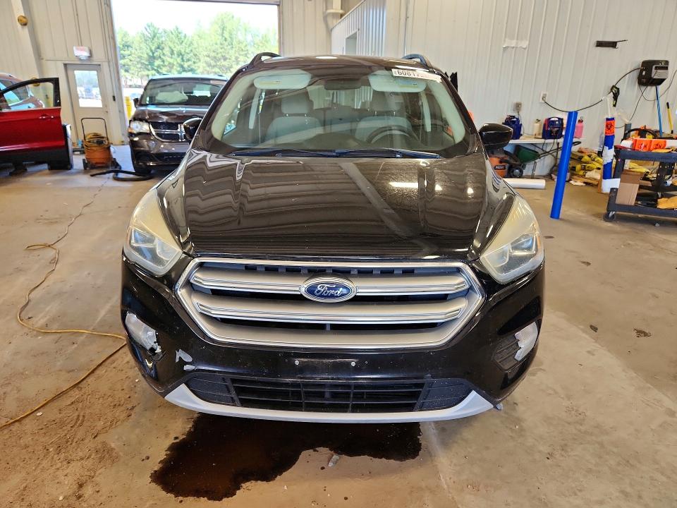 Продаж на аукціоні авто 2017 Ford Escape, vin: 1FMCU9GD6HUC98424, номер лоту: 60817206