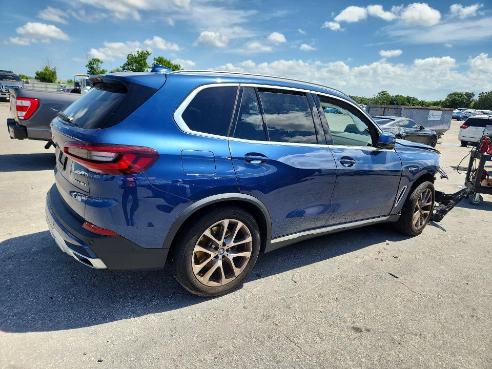 Продаж на аукціоні авто 2021 Bmw X5, vin: 5UXCR4C02M9F62216, номер лоту: 62138566