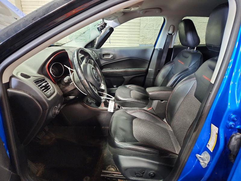 61113756 :رقم المزاد ، 3C4NJDDB0JT375168 vin ، 2018 Jeep Compass مزاد بيع