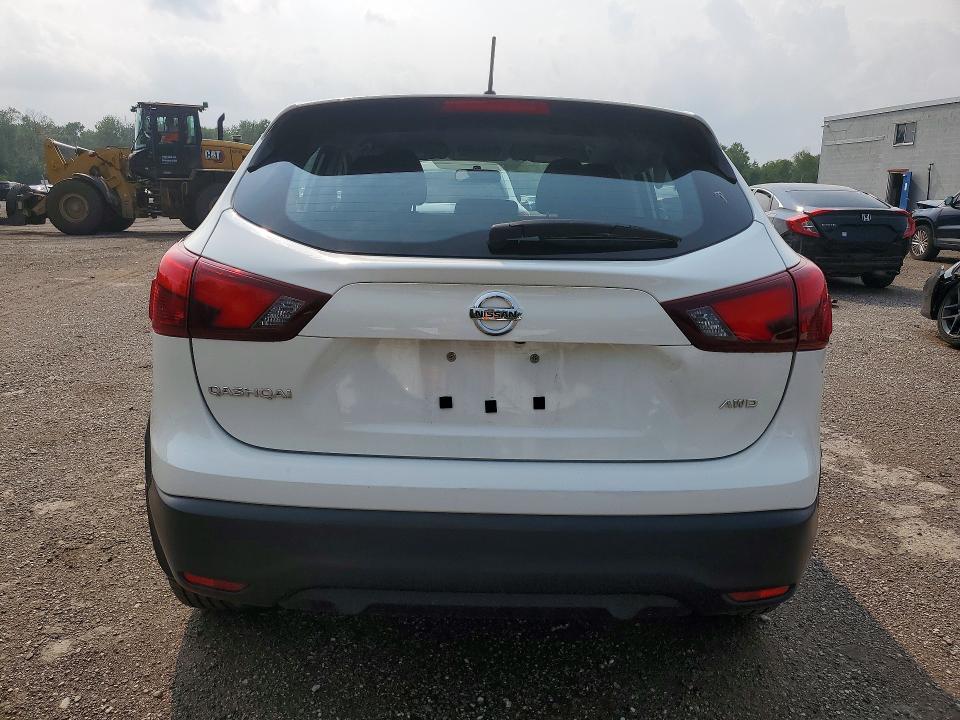 62266936 :رقم المزاد ، JN1BJ1CR9HW118372 vin ، 2017 Nissan Rogue Sport مزاد بيع