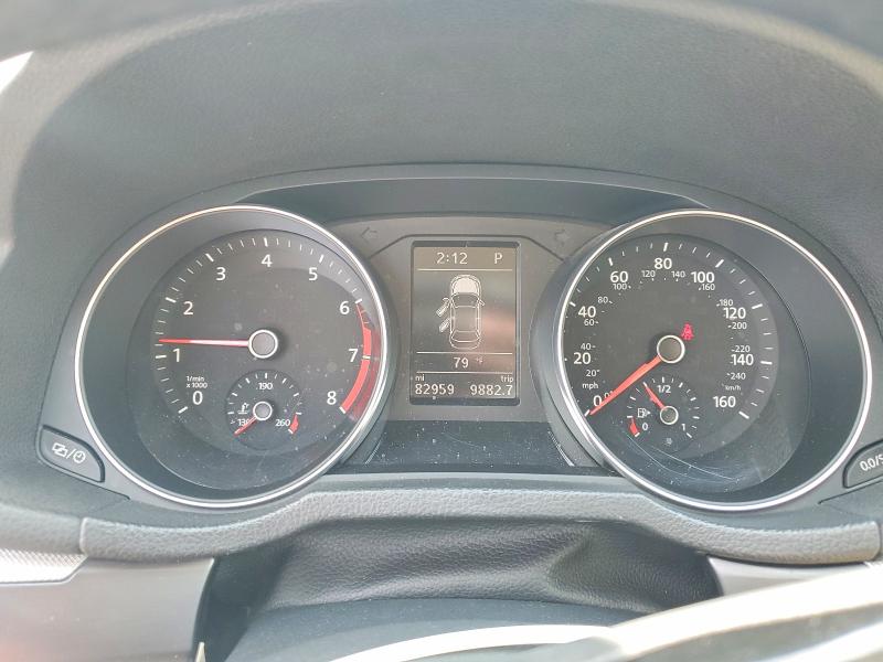61964396 :رقم المزاد ، 1VWDT7A30HC044887 vin ، 2017 Volkswagen Passat مزاد بيع