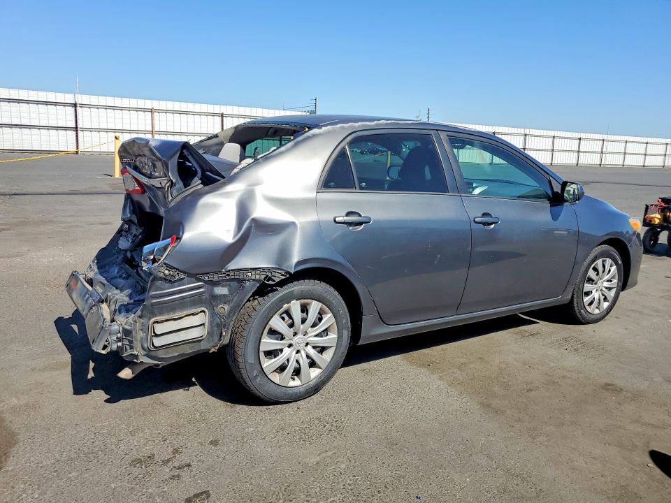 62080226 :رقم المزاد ، 2T1BU4EEXCC831623 vin ، 2012 Toyota Corolla مزاد بيع