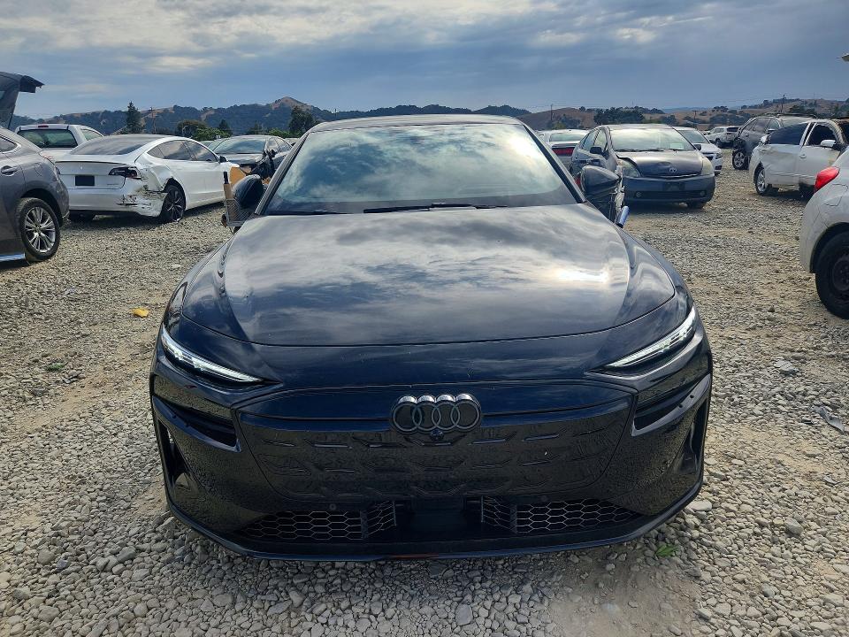 Продаж на аукціоні авто 2025 Audi S6 E-tron, vin: WAU3EAGH0SA020968, номер лоту: 61012866