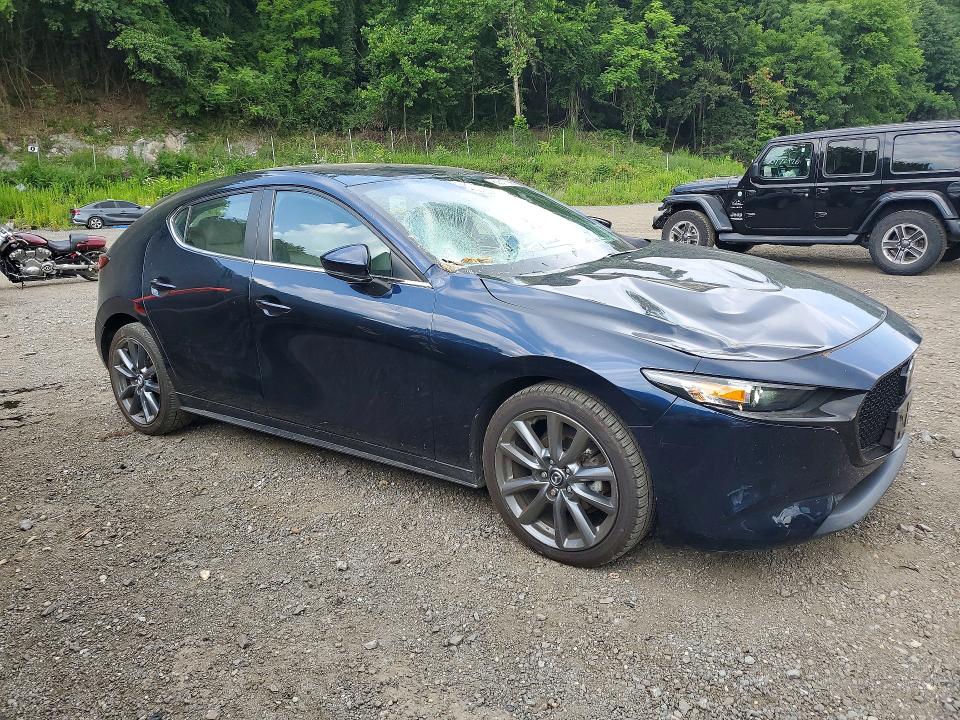 Продажа на аукционе авто 2022 Mazda 3, vin: JM1BPALL8N1501493, номер лота: 60817066