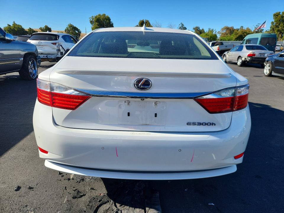 62053516 :رقم المزاد ، JTHBW1GG8F2082684 vin ، 2015 Lexus Es مزاد بيع