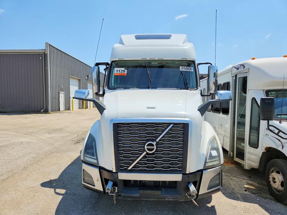 2019 Volvo Vnl მანქანა იყიდება აუქციონზე, vin: 4V4NC9EH7KN193192, აუქციონის ნომერი: 61545436