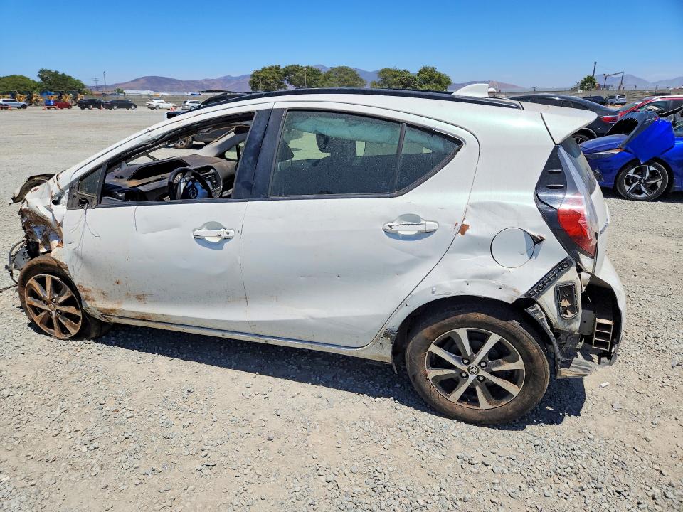2018 Toyota Prius C მანქანა იყიდება აუქციონზე, vin: JTDKDTB3XJ1612272, აუქციონის ნომერი: 61971506