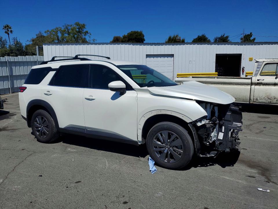 61397436 :رقم المزاد ، 5N1DR3BA9RC236359 vin ، 2024 Nissan Pathfinder مزاد بيع