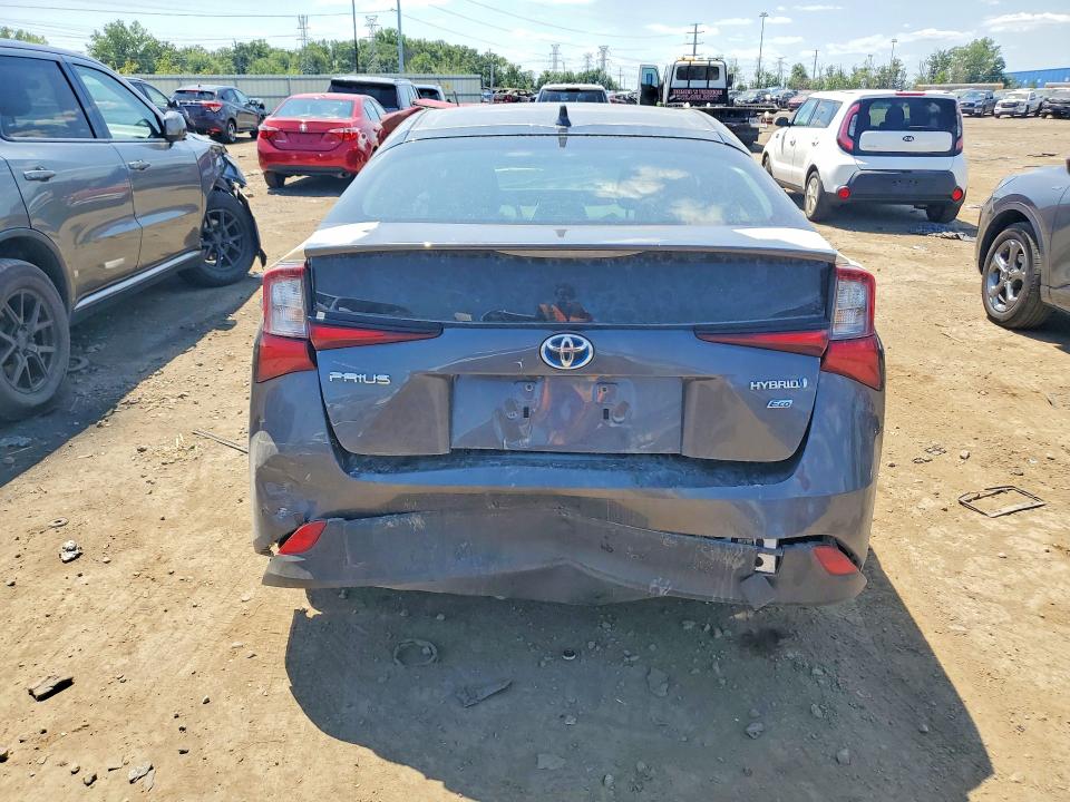 61318826 :رقم المزاد ، JTDKAMFU9M3152984 vin ، 2021 Toyota Prius مزاد بيع
