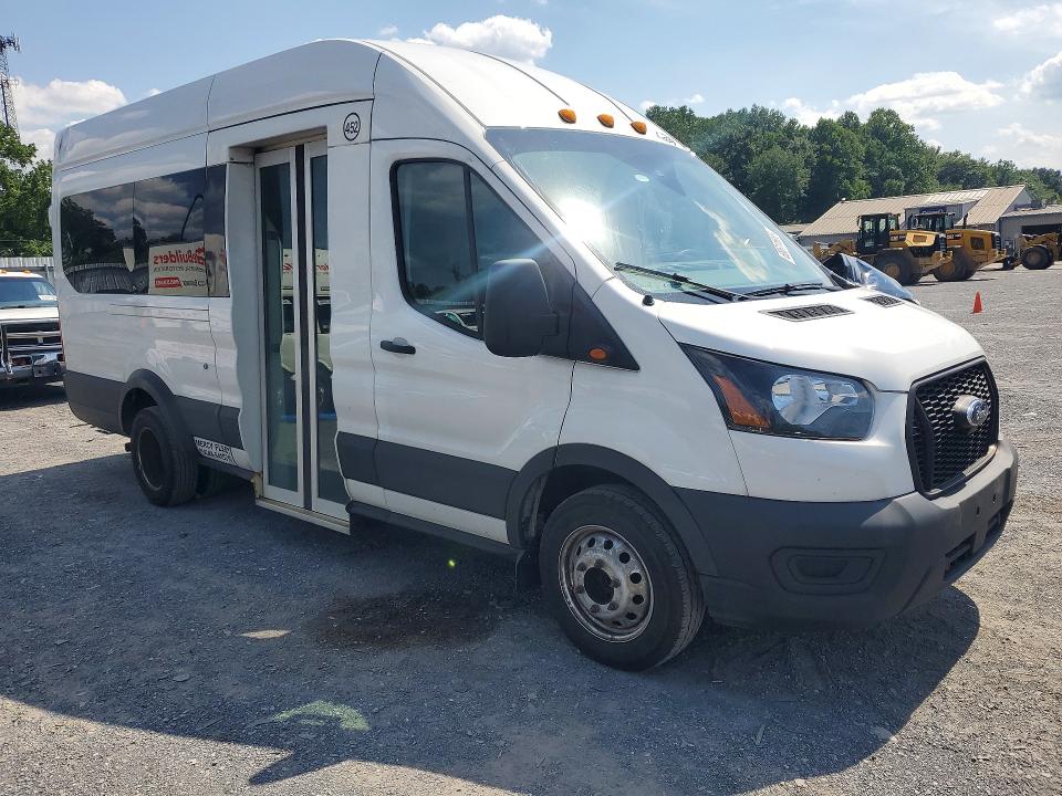 60611666 :رقم المزاد ، 1FDVU4X83NKA32753 vin ، 2022 Ford Transit مزاد بيع