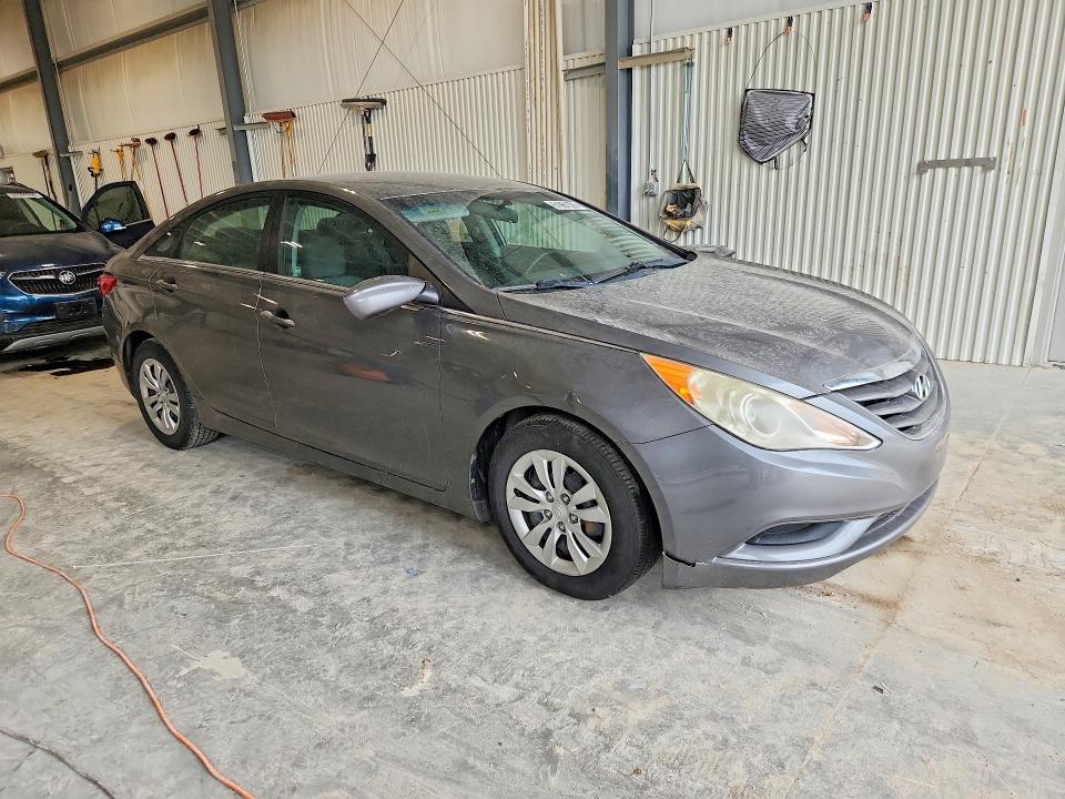 61961226 :رقم المزاد ، 5NPEB4AC5BH184695 vin ، 2011 Hyundai Sonata مزاد بيع