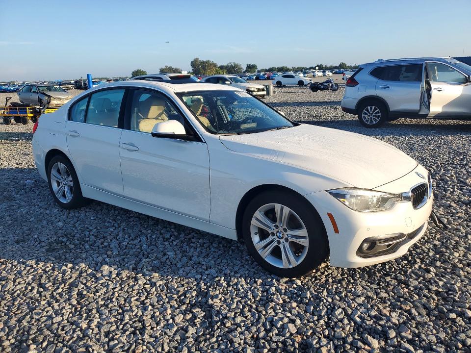 2018 Bmw 330 მანქანა იყიდება აუქციონზე, vin: WBA8B9G51JNU98262, აუქციონის ნომერი: 61331336