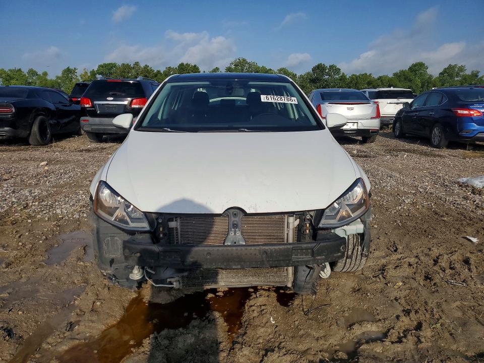61628786 :رقم المزاد ، 3VW217AU0FM033180 vin ، 2015 Volkswagen Golf مزاد بيع