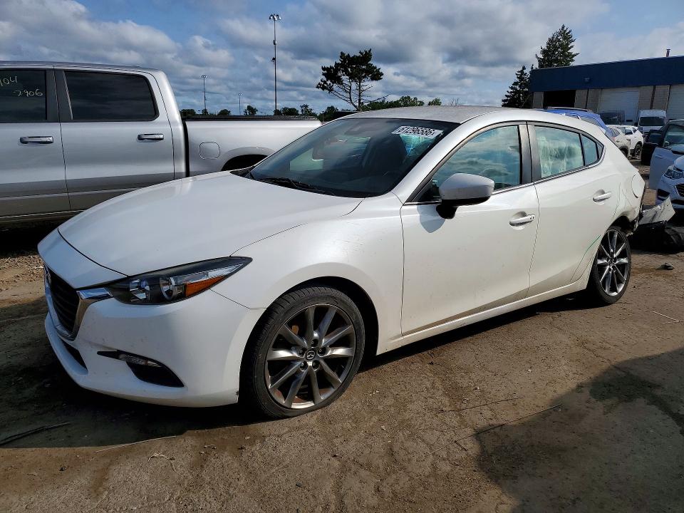 2018 Mazda 3 მანქანა იყიდება აუქციონზე, vin: 3MZBN1L33JM192905, აუქციონის ნომერი: 61296586