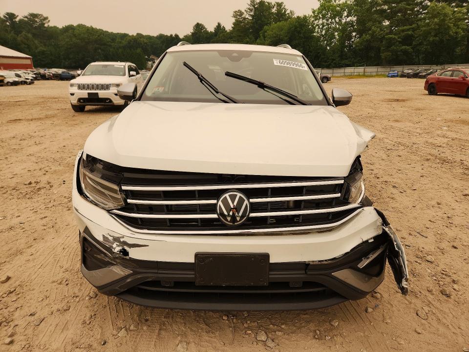60989966 :رقم المزاد ، 3VVAB7AX2RM225292 vin ، 2024 Volkswagen Tiguan مزاد بيع