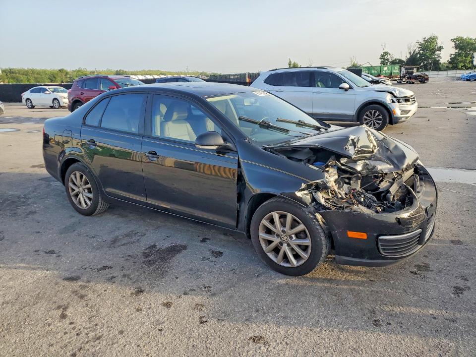 60440966 :رقم المزاد ، 3VWRX7AJ8AM157662 vin ، 2010 Volkswagen Jetta مزاد بيع
