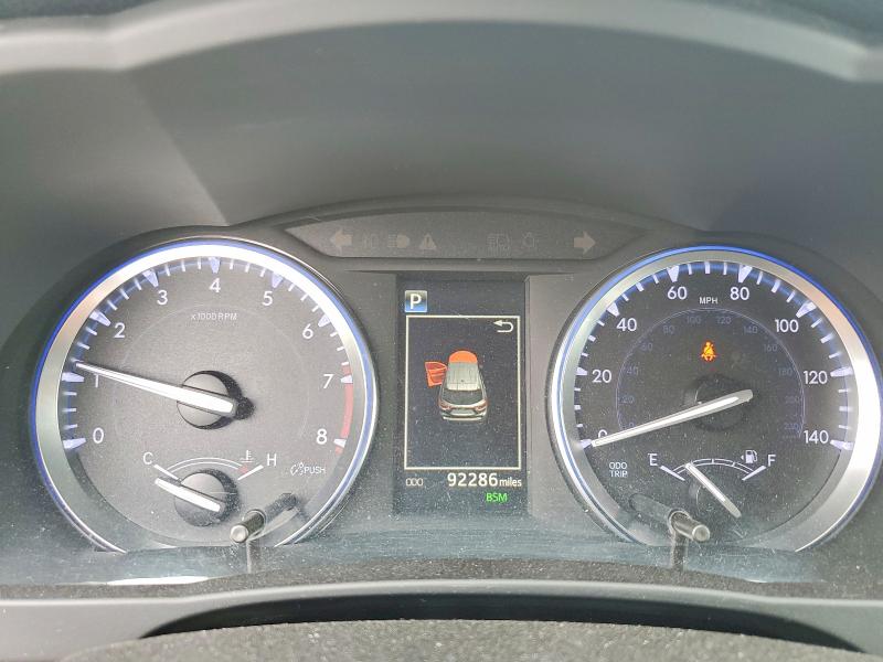 2018 Toyota Highlander მანქანა იყიდება აუქციონზე, vin: 5TDJZRFH8JS552971, აუქციონის ნომერი: 61355086