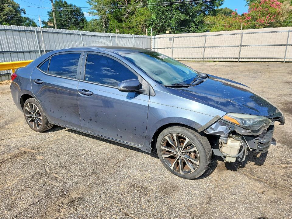 62025256 :رقم المزاد ، 2T1BURHE0JC004977 vin ، 2018 Toyota Corolla مزاد بيع