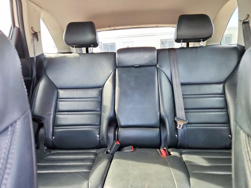 60705846 :رقم المزاد ، 5XYPG4A35HG286153 vin ، 2017 Kia Sorento مزاد بيع