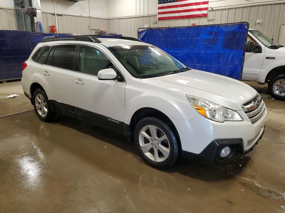 85986235 :رقم المزاد ، 4S4BRCCC5E3211637 vin ، 2014 Subaru Outback مزاد بيع