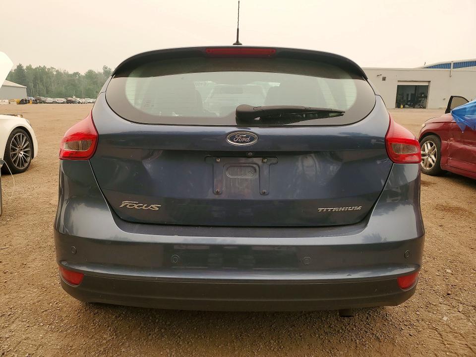 61007766 :رقم المزاد ، 1FADP3N25JL296177 vin ، 2018 Ford Focus مزاد بيع