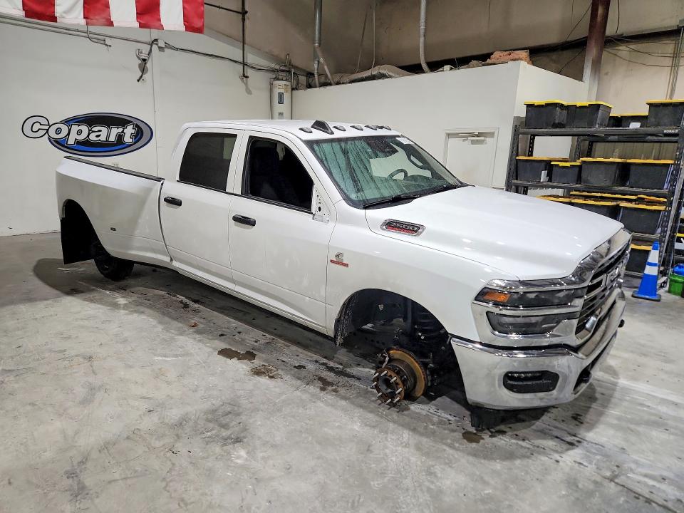 62028446 :رقم المزاد ، 3C63RRGL0SG533883 vin ، 2025 Ram 3500 مزاد بيع