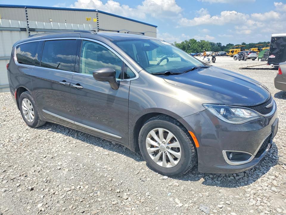 Продажа на аукционе авто 2017 Chrysler Pacifica, vin: 2C4RC1BG5HR501840, номер лота: 58800956