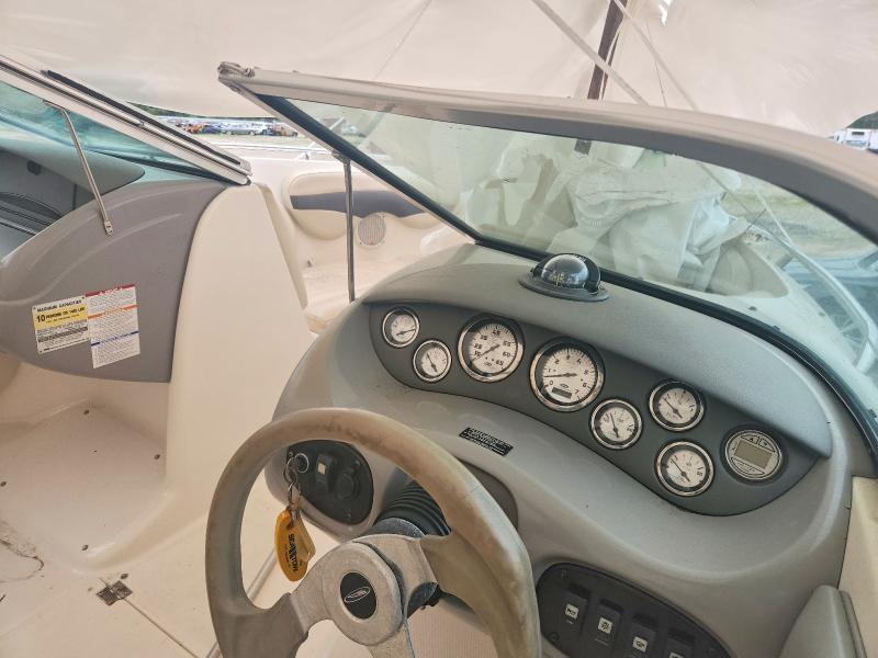 59312036 :رقم المزاد ، FBG41321H304 vin ، 2004 Chaparral Boat مزاد بيع
