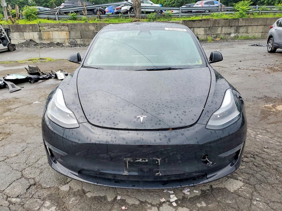 2022 Tesla Model 3 მანქანა იყიდება აუქციონზე, vin: 5YJ3E1EB0NF116757, აუქციონის ნომერი: 57653176