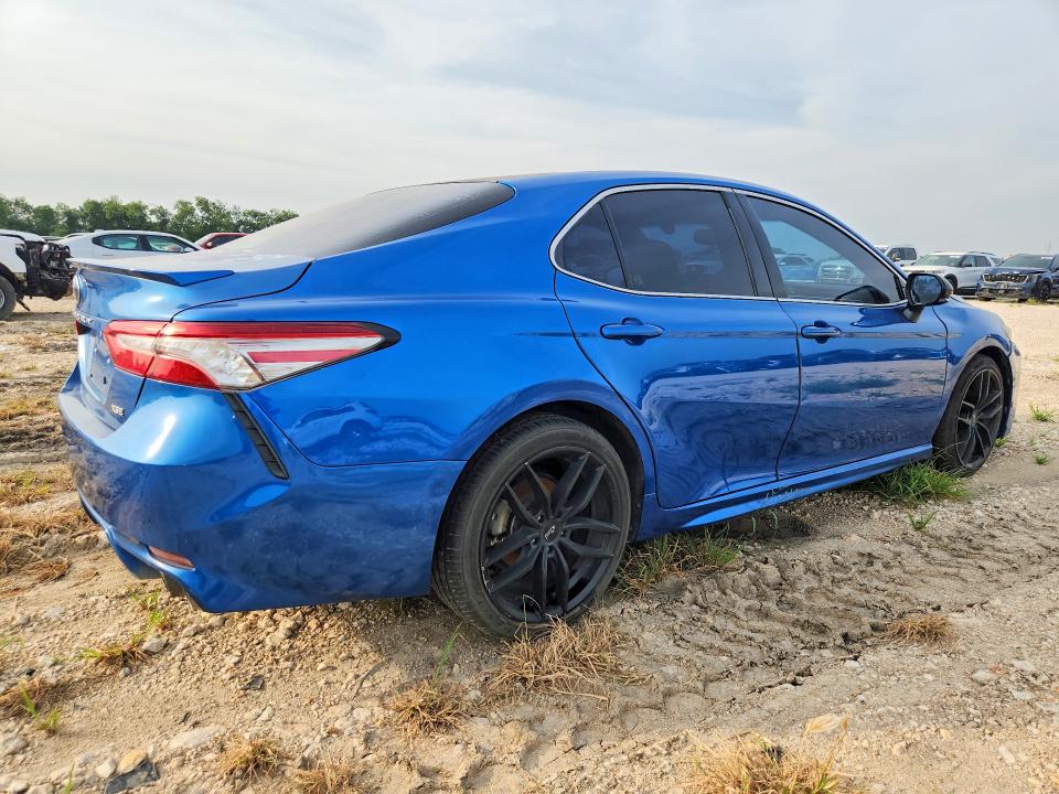 Продажа на аукционе авто 2018 Toyota Camry, vin: 4T1B61HK7JU058549, номер лота: 58494696