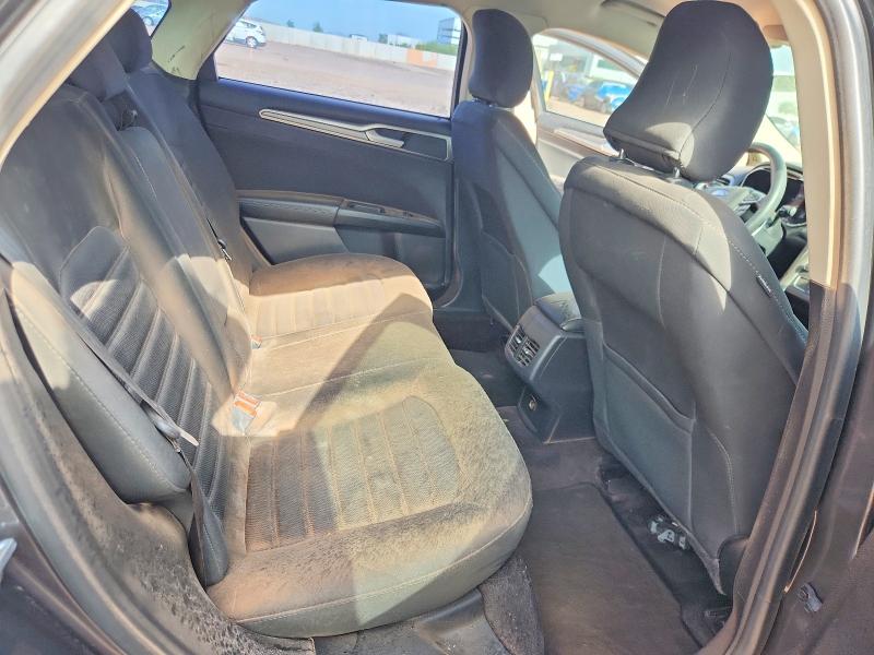 60520786 :رقم المزاد ، 3FA6P0HD5HR299421 vin ، 2017 Ford Fusion مزاد بيع