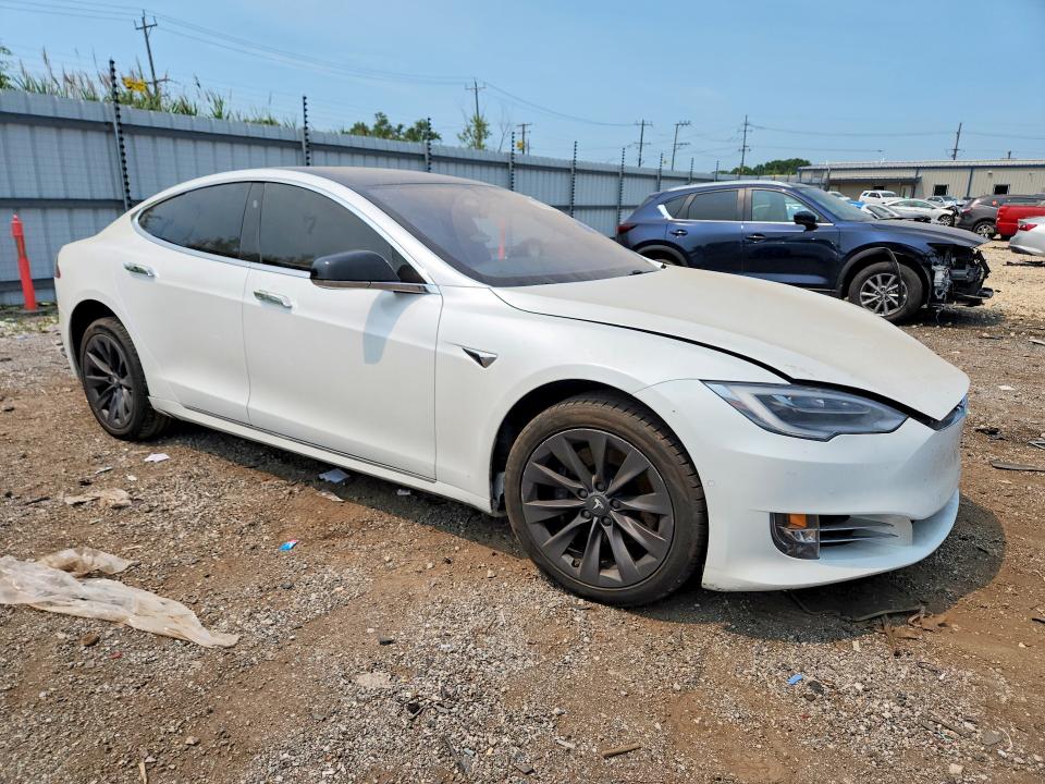 2020 Tesla Model S მანქანა იყიდება აუქციონზე, vin: 5YJSA1E26LF359316, აუქციონის ნომერი: 60639506