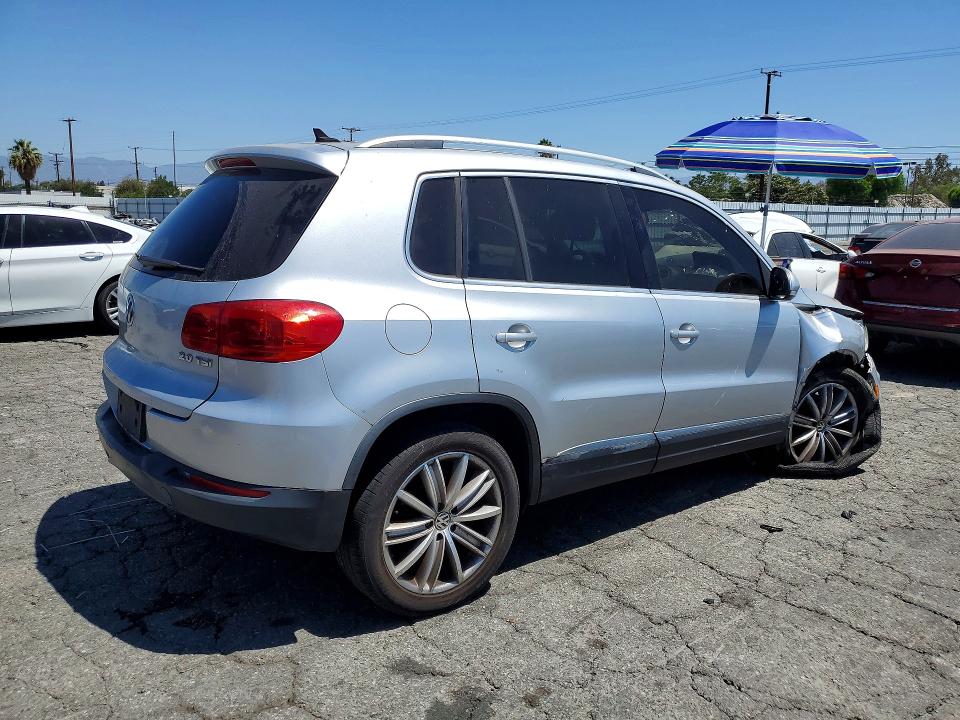 2012 Volkswagen Tiguan მანქანა იყიდება აუქციონზე, vin: WVGAV7AX7CW556068, აუქციონის ნომერი: 61821766