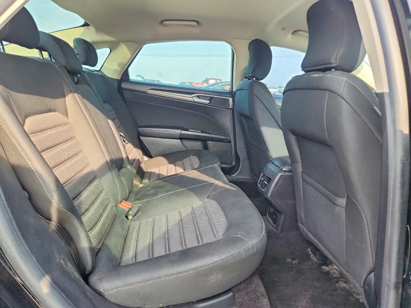 62234196 :رقم المزاد ، 3FA6P0LU3JR197600 vin ، 2018 Ford Fusion مزاد بيع