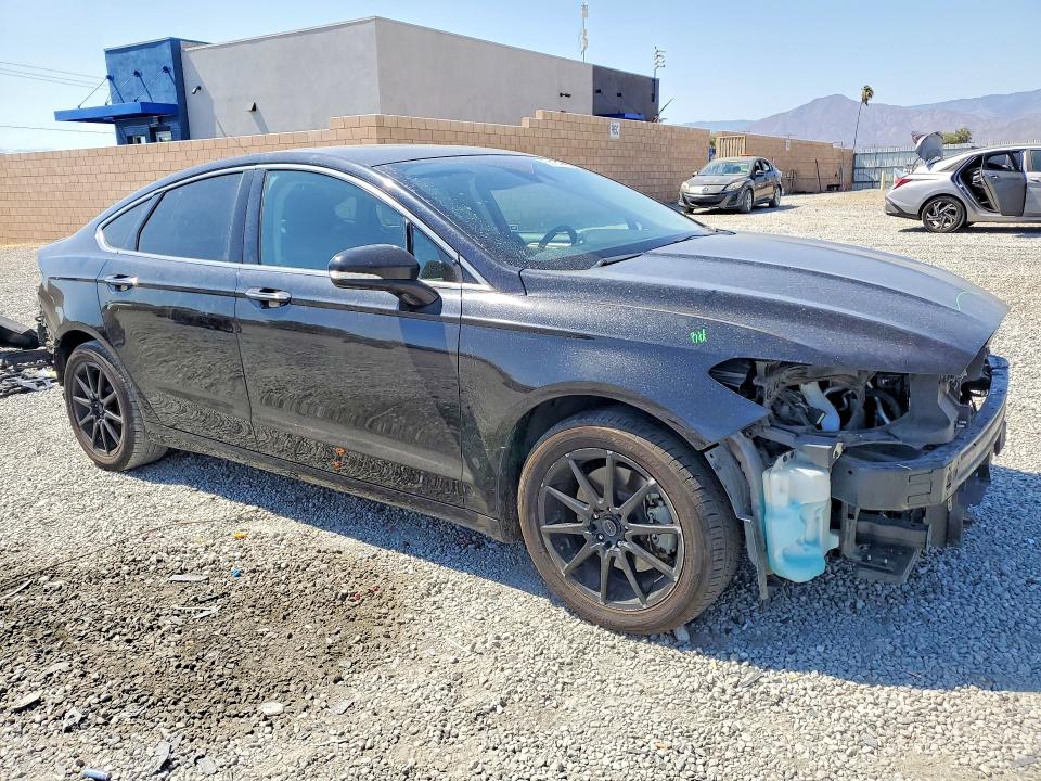 62104246 :رقم المزاد ، 3FA6P0SU5KR174726 vin ، 2019 Ford Fusion مزاد بيع