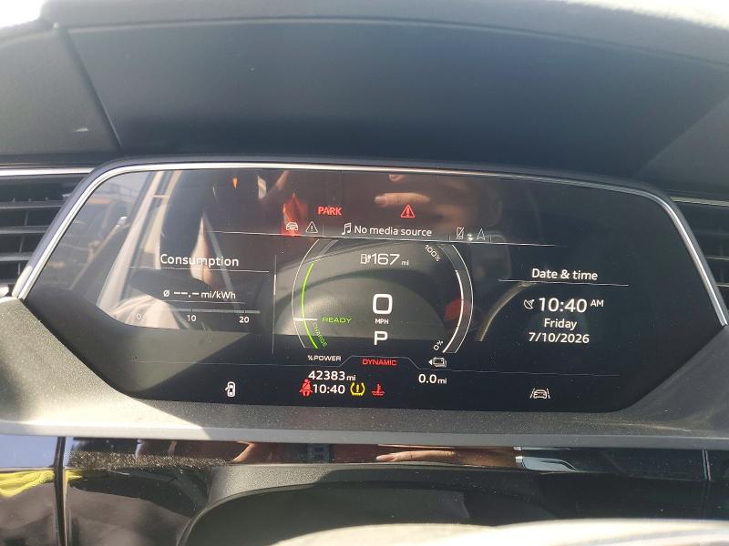 60802876 :رقم المزاد ، WA1AAAGEXNB031240 vin ، 2022 Audi E-tron مزاد بيع