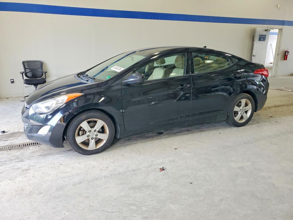 60649246 :رقم المزاد ، 5NPDH4AE2DH325835 vin ، 2013 Hyundai Elantra مزاد بيع