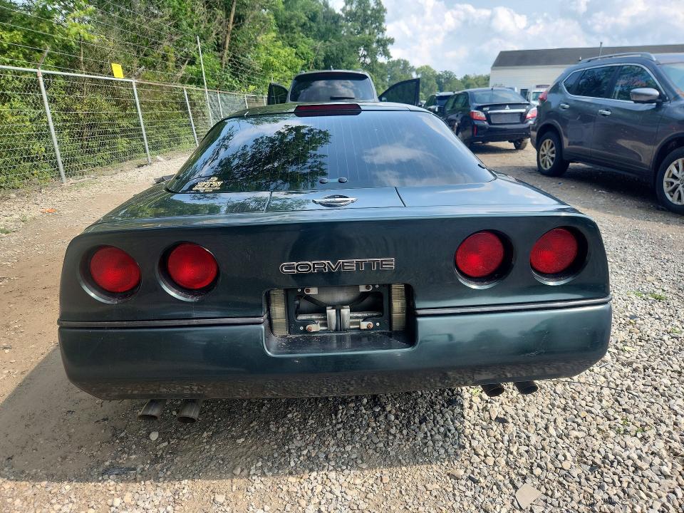 Продажа на аукционе авто 1990 Chevrolet Corvette, vin: 1G1YY2387L5102890, номер лота: 61543676