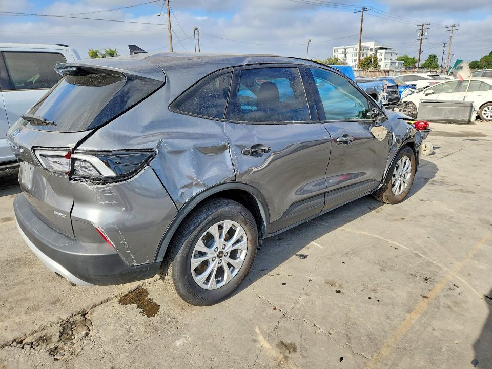 61772636 :رقم المزاد ، 1FMCU9GNXSUB19947 vin ، 2025 Ford Escape مزاد بيع